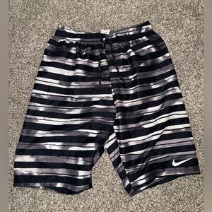 EUC Nike Swim Trunks Mens Adult Medium Black‎ Gray stripe Bathing Suit Shorts